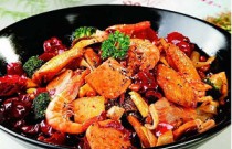 麻辣香鍋創(chuàng)業(yè)火爆秘訣！怎么制作？配料選擇有何講究？速來揭秘！