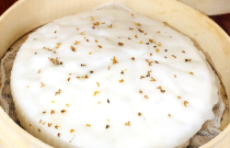 

水塔糕爆火背后：傳統(tǒng)小吃如何煥發(fā)新生？創(chuàng)業(yè)者如何平衡傳統(tǒng)與創(chuàng)新？