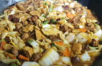 大鍋燴菜里藏創(chuàng)業(yè)經(jīng)？如何在美食界獨占鰲頭？來啦！