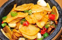 石鍋菜創(chuàng)業(yè)熱潮涌動！創(chuàng)新與傳統(tǒng)并重，創(chuàng)業(yè)者如何實現(xiàn)商業(yè)成功？