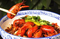 如何爆紅美食界？小龍蝦系列創(chuàng)業(yè)秘籍，打造夜宵王者的獨(dú)特之路！