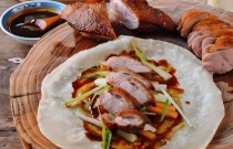 開鹵肉卷餅真的要起早貪黑？看這家店如何輕松經(jīng)營(yíng)！