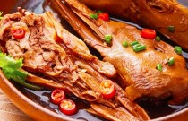 想學(xué)麻辣鴨貨？麻辣鴨貨去哪里學(xué)？掌握正宗技巧！