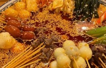 如何學(xué)熱鹵串串?dāng)[攤技術(shù)？從零開(kāi)始，學(xué)最正宗的技術(shù)！