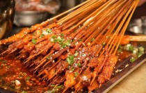 冷鍋串串怎么做才入味？來廚仟藝學(xué)正宗技術(shù)！