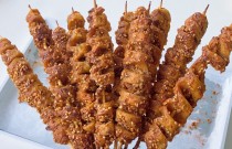 烤面筋做法獨家揭秘，輕松掌握核心技術(shù)，迅速吸引食客。