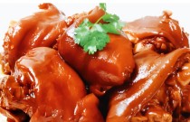 鹵豬蹄制作全攻略，學會正宗口味，口感香濃！