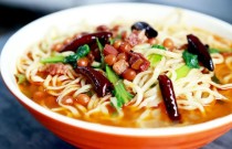 想學(xué)牛肉板面湯料？正宗配方手把手教你做出地道美味