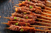 一人即可輕松經(jīng)營！適合單人擺攤的十大小吃項目推薦