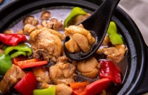 如何看待黃燜雞加盟費(fèi)價(jià)格？全方位解析加盟費(fèi)用構(gòu)成與盈利模式！