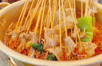 冷鍋串串的料汁配方有多關(guān)鍵？掌握核心配方，一天賣千串不是事！