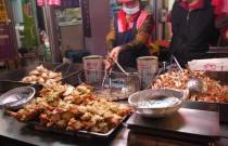 想擺攤做小吃去哪學啊？掌握核心技術(shù)，輕松開啟創(chuàng)業(yè)之路！