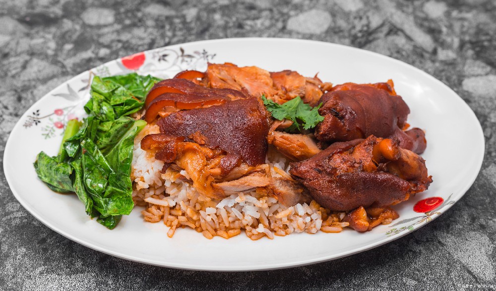 開一家豬腳飯要多少錢？豬腳飯開店成本揭秘！小本創(chuàng)業(yè)的高效指南！