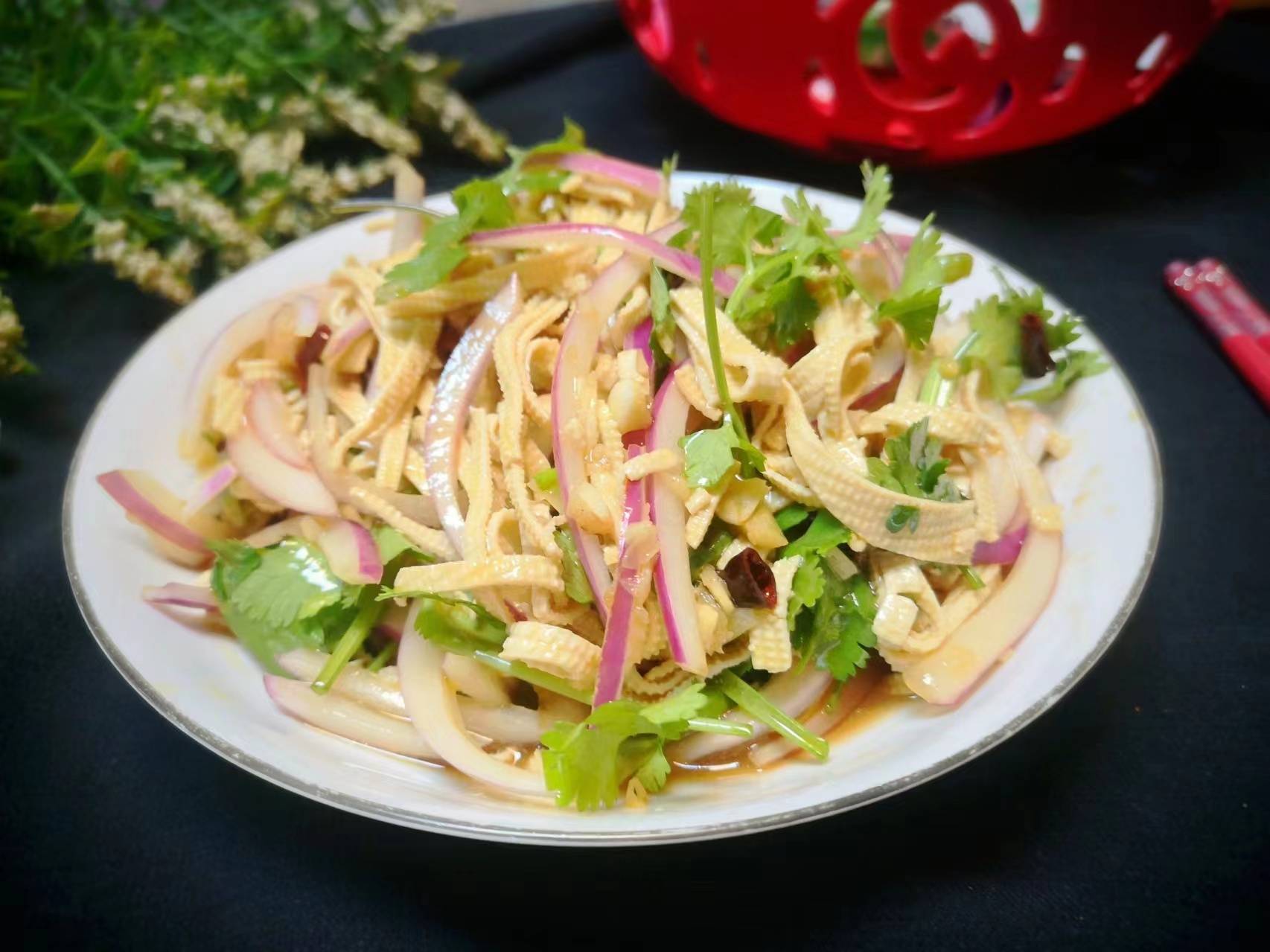 想學(xué)涼拌菜技術(shù)？學(xué)做涼拌菜學(xué)費(fèi)多少？涼拌菜技術(shù)學(xué)費(fèi)大揭秘！