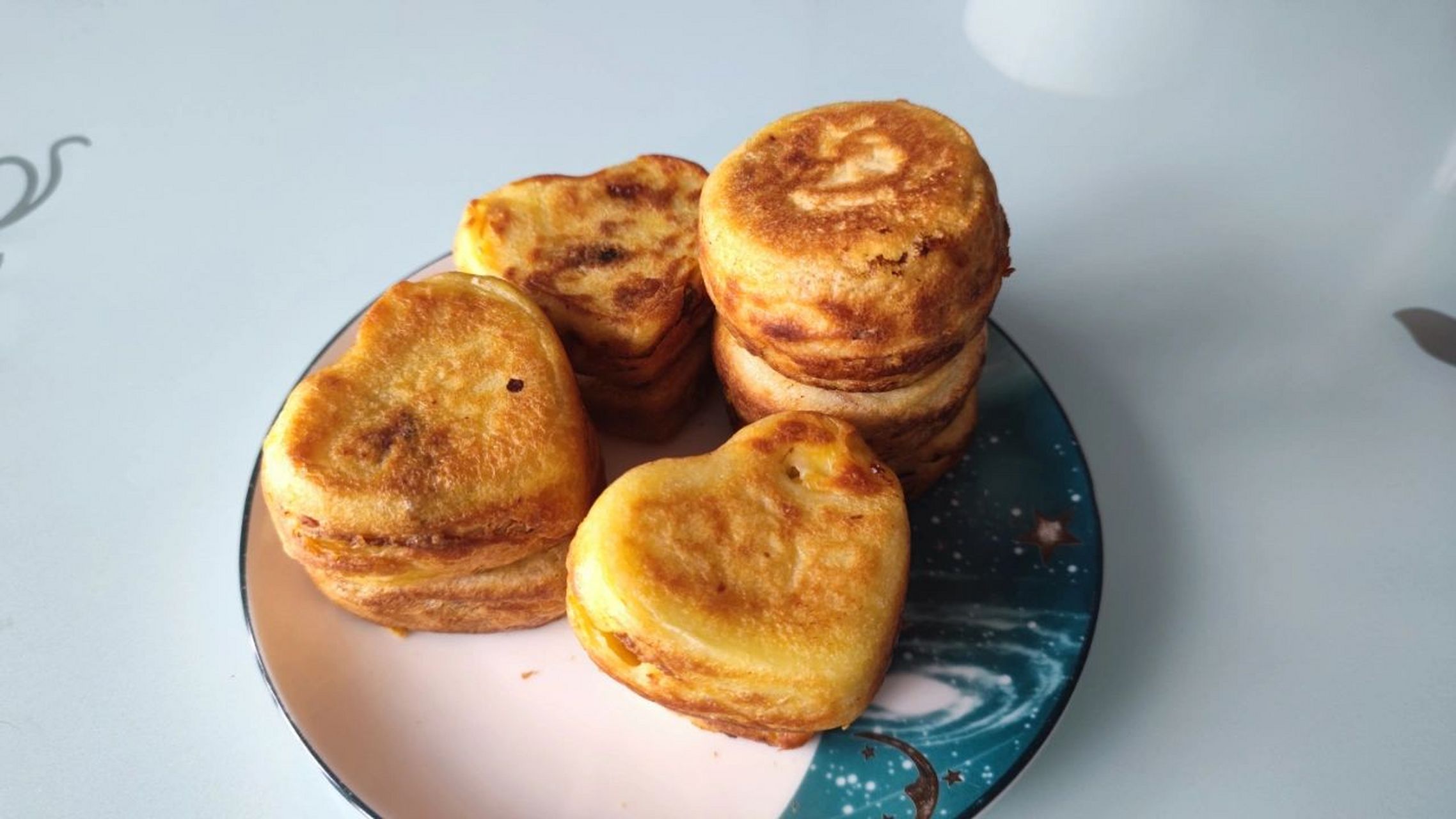 想做正宗雞蛋肉堡嗎？想學(xué)雞蛋肉堡的正宗做法？在哪里學(xué)習(xí)才最靠譜？