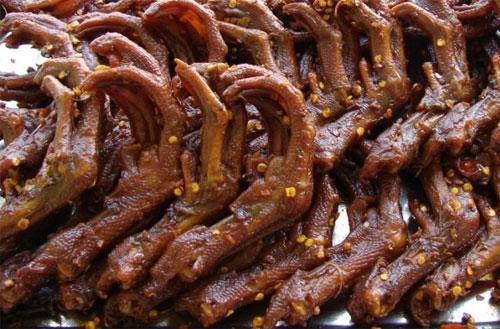 想靠鹵菜熟食賺錢？學(xué)鹵菜熟食能賺錢嗎？揭秘開店盈利秘訣