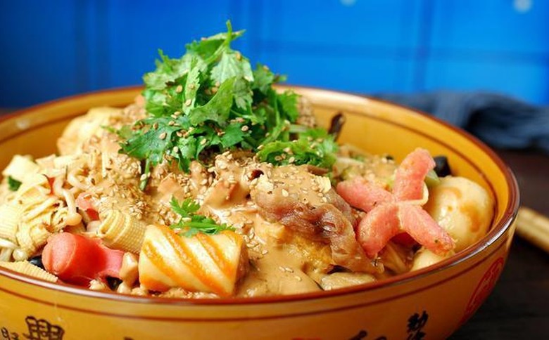 想學麻辣燙技術？掌握這幾點，你也能開店賺錢！
