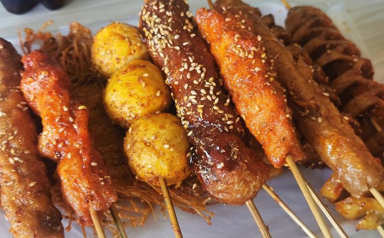 做炸串夾饃能賺錢嗎？想做炸串夾饃生意？這些利潤(rùn)分析你一定要知道！