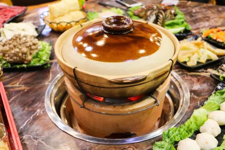 港式打邊爐做法大揭秘：掌握這些技巧，你也能做出正宗火鍋！