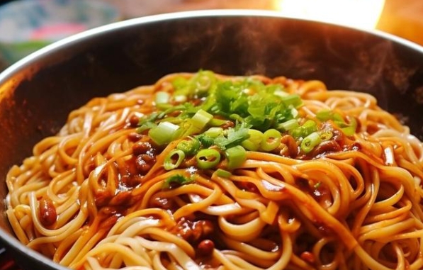 怎么做熱干面？簡(jiǎn)單三步，讓你輕松做出地道口味！