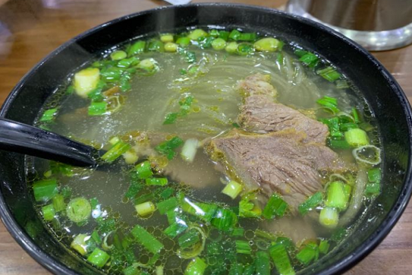淮南牛肉湯學(xué)費(fèi)7000元，值不值？來(lái)看看這些真相！