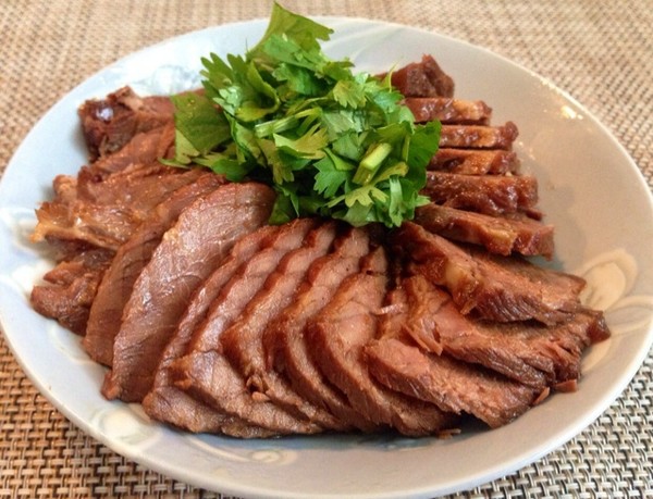 鹵菜培訓(xùn)學(xué)費(fèi)到底是多少？學(xué)得值不值？
