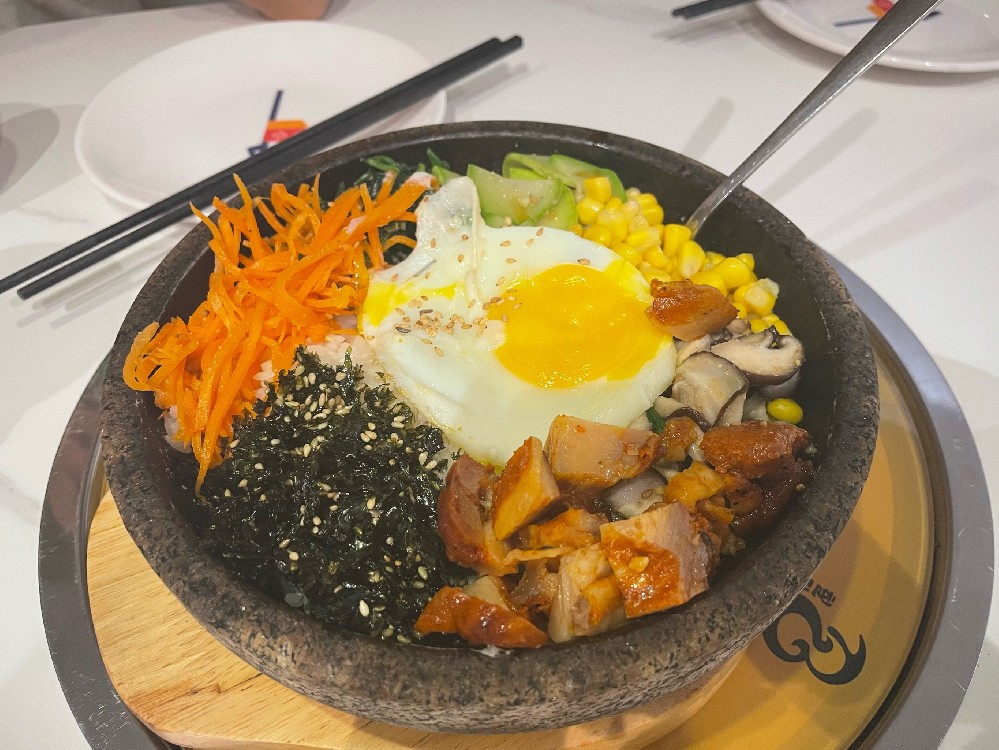 學(xué)習(xí)烤肉拌飯的技巧：讓每一口都充滿美味！
