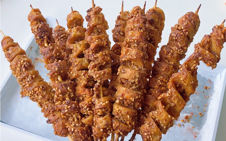 烤面筋做法獨(dú)家揭秘，輕松掌握核心技術(shù)，迅速吸引食客。