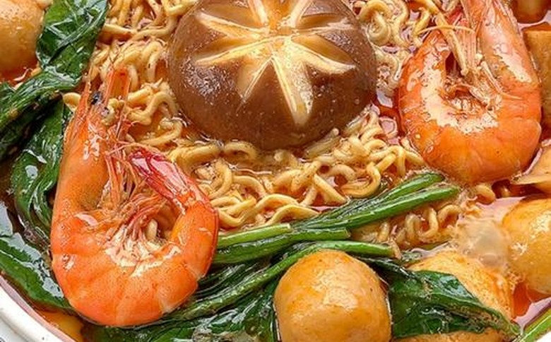 學(xué)東北麻辣燙，不只學(xué)配方，學(xué)會(huì)開店，打造自有品牌。