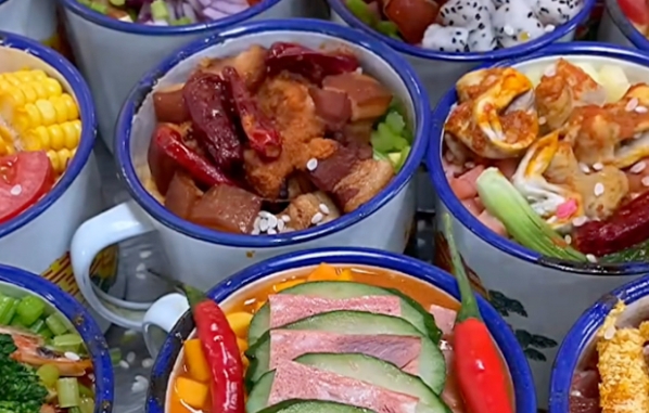 茶缸飯制作培訓(xùn)，掌握地道技藝，開啟美食事業(yè)！