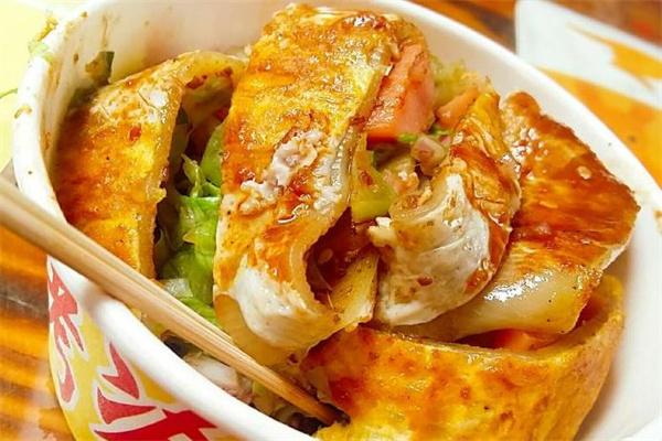 學習烤冷面，掌握正宗技藝，開啟美食創(chuàng)業(yè)之路！