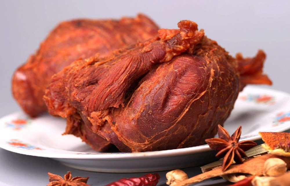 五香牛肉怎么鹵？大廚秘方大公開，簡單調(diào)料就能做出經(jīng)典味！