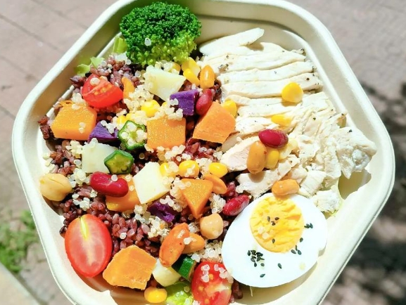 想學(xué)習(xí)輕食料理？專(zhuān)業(yè)的輕食培訓(xùn)中心是你的最佳選擇