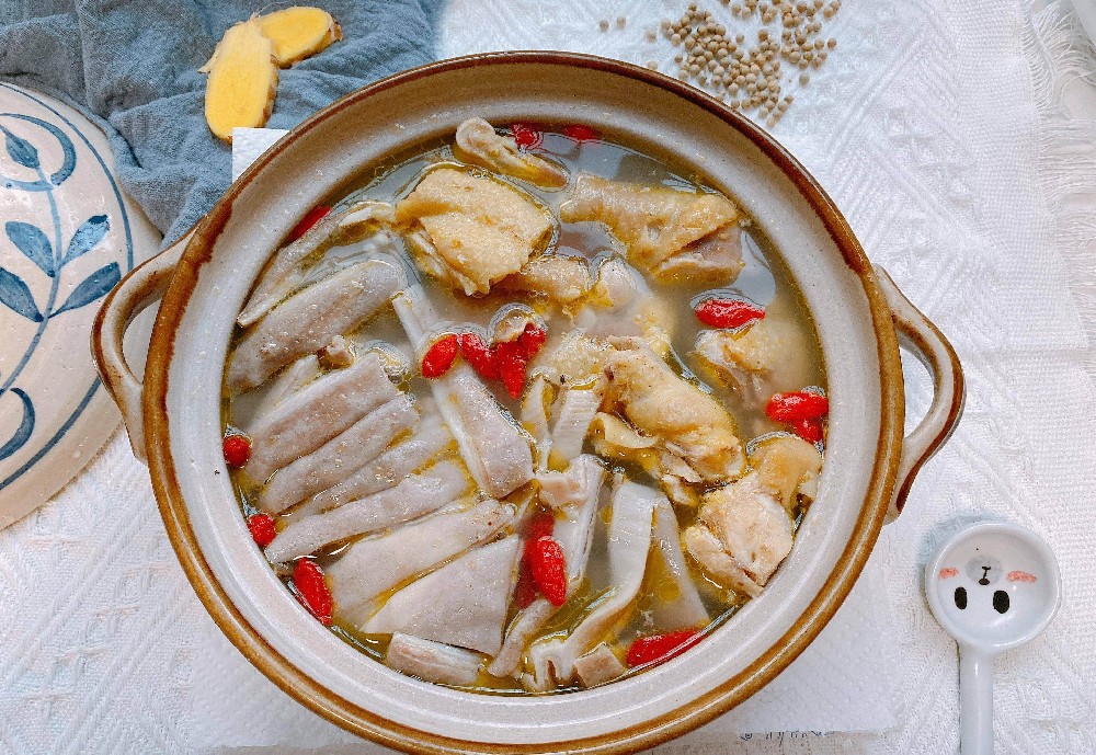 豬肚雞的制作方法及配料大全，正宗做法一目了然