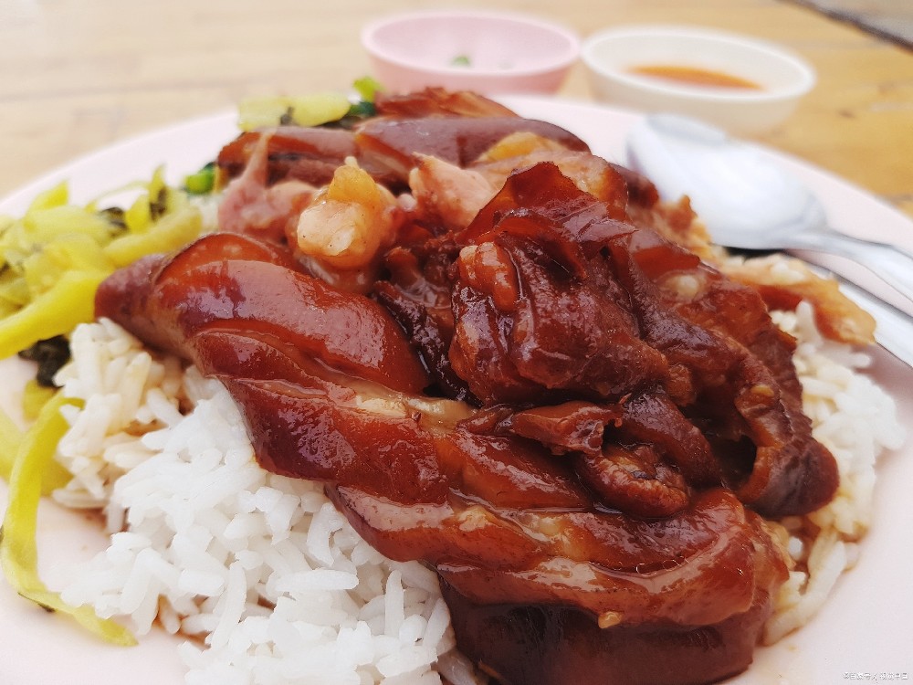 想學(xué)豬腳飯？選對地方，手把手教學(xué)讓創(chuàng)業(yè)更簡單