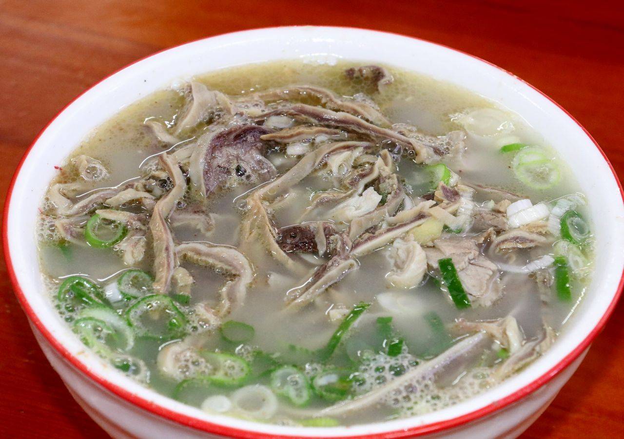 開個牛肉湯店大概多少錢？牛肉湯店創(chuàng)業(yè)成本揭秘，小投入也能實現(xiàn)高回報