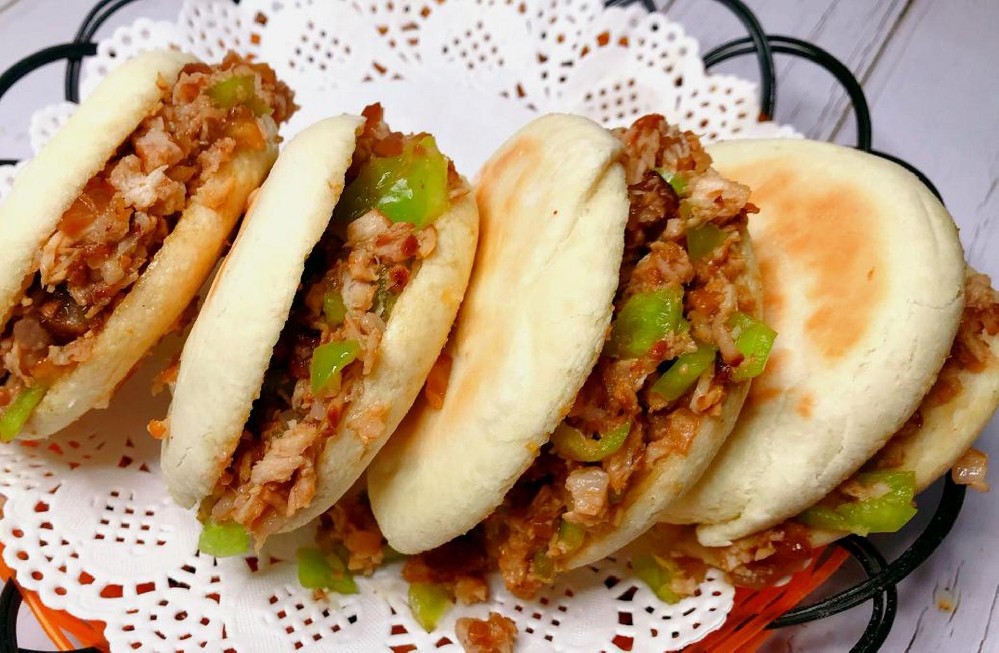 肉夾饃正宗做法哪里學(xué)？從零基礎(chǔ)到開店只需幾天
