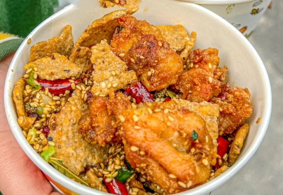 想學(xué)蟹黃鍋巴雞？學(xué)費(fèi)透明，學(xué)習(xí)正宗配方