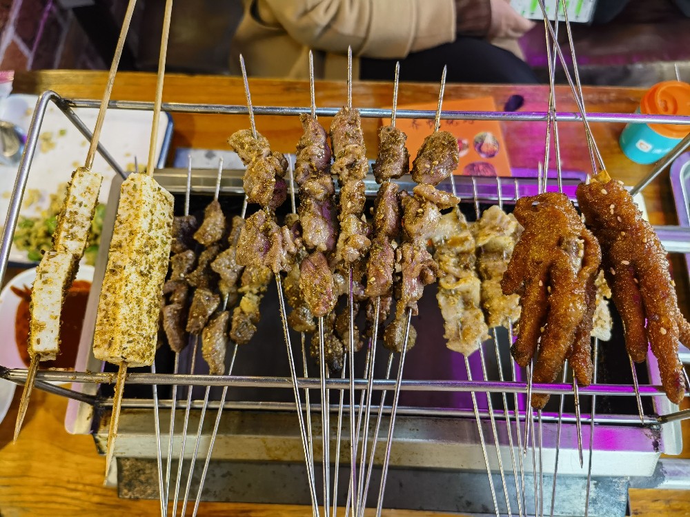 想學(xué)正宗淄博燒烤技術(shù)？來淄博燒烤培訓(xùn)學(xué)校，3天學(xué)會(huì)開店！