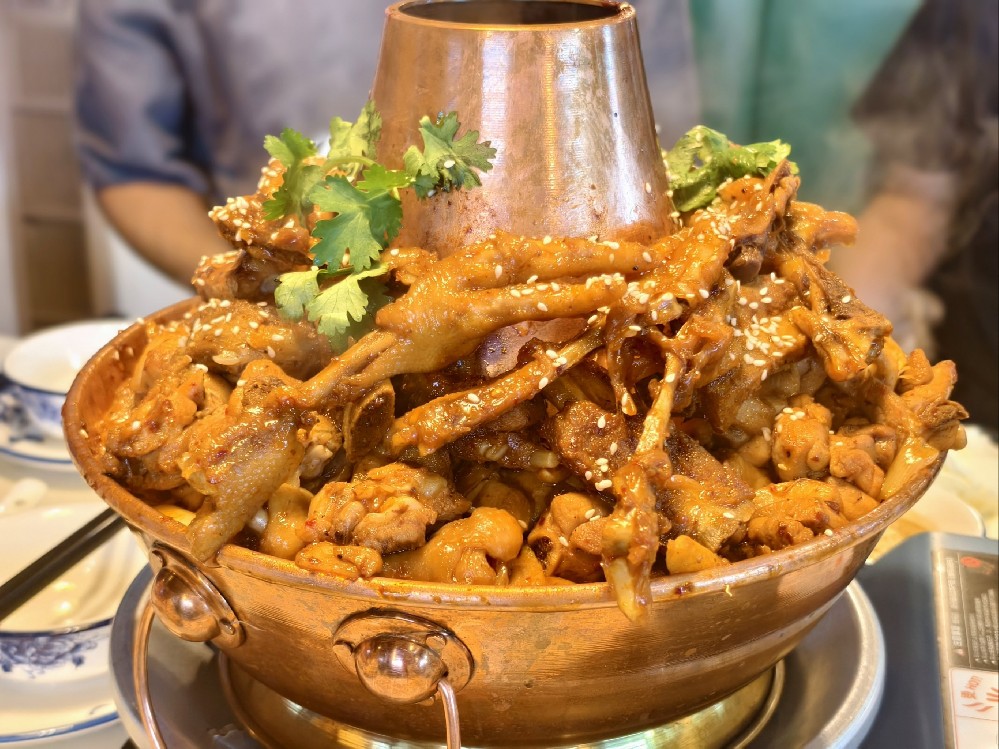 想開火鍋雞加盟店連鎖？學(xué)會這些關(guān)鍵技巧，成功創(chuàng)業(yè)無憂！