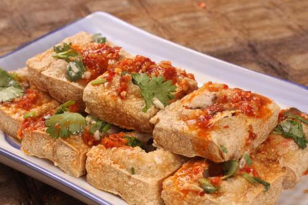 臭豆腐怎么做最好吃？三天學(xué)會(huì)秘制方法，快速開店！