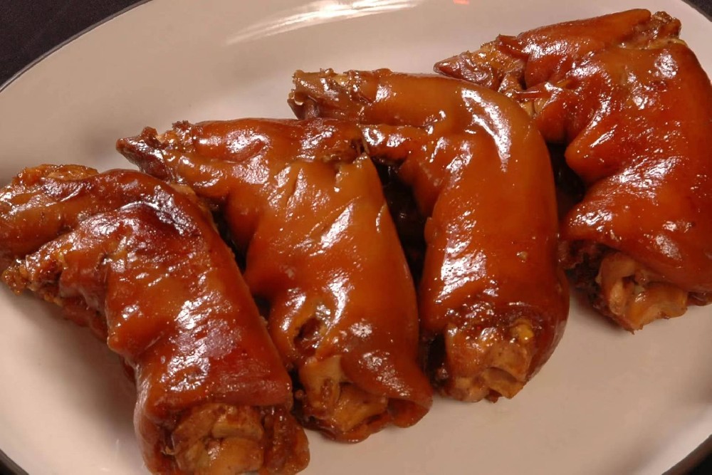 濟南鹵肉熟食培訓(xùn)學(xué)校哪家靠譜？行業(yè)內(nèi)幕揭秘，3個關(guān)鍵點助你選對機構(gòu)！