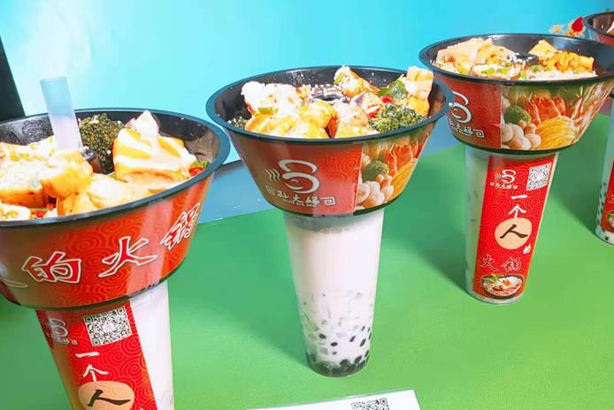 水果杯火鍋杯在哪里能學(xué)？創(chuàng)業(yè)者必看培訓(xùn)攻略，帶你一步步學(xué)做賺錢小吃！