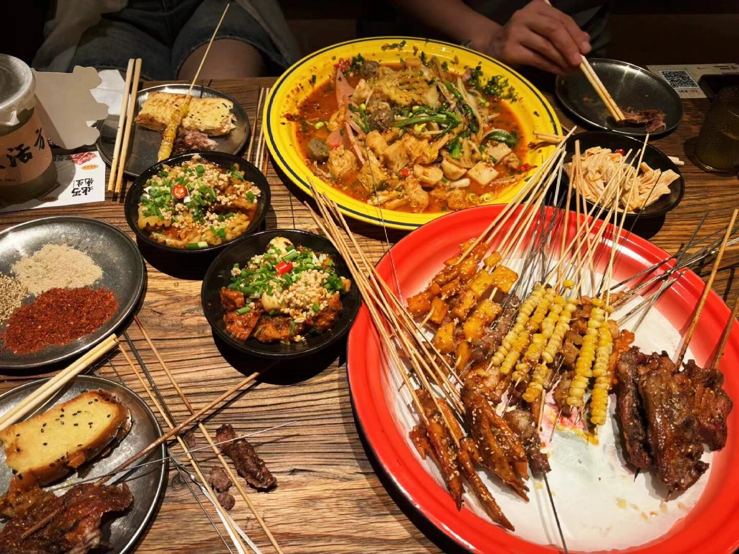 哪里學(xué)燒烤最正宗？學(xué)費(fèi)貴嗎,答案來了！