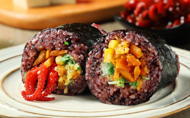 早餐賣(mài)糯米飯團(tuán)的利潤(rùn)有多高？投資成本，收益分析！