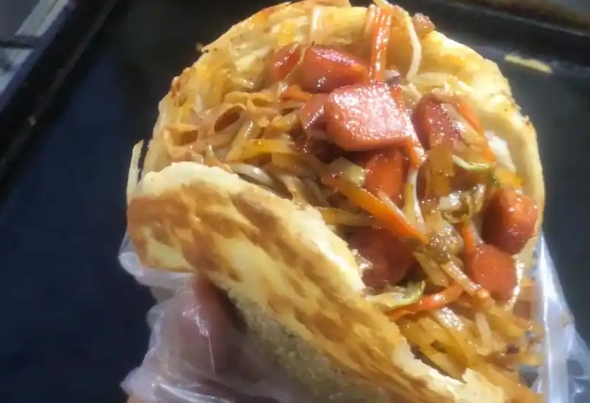 鐵板餅夾菜技術(shù)培訓(xùn)？操作簡單，學(xué)會就能開店賺錢！