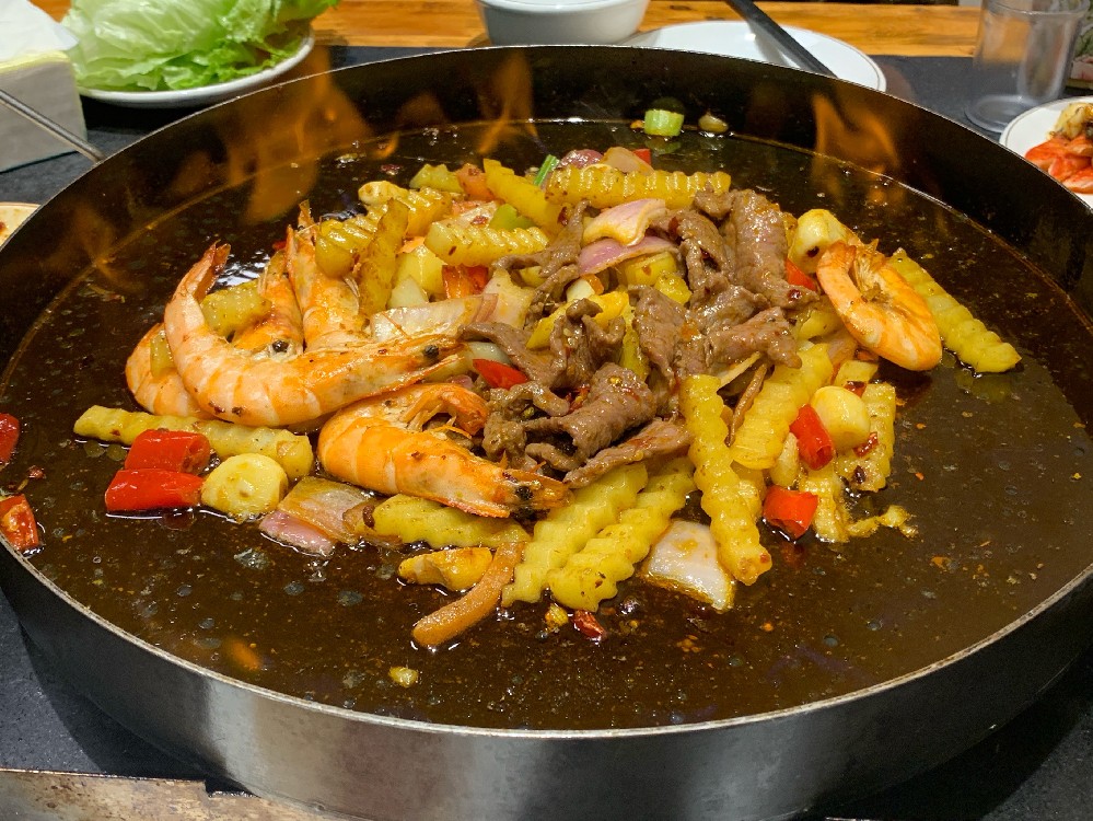 鐵板燒烤培訓(xùn)哪里有？學(xué)技術(shù)難不難，創(chuàng)業(yè)怎么起步！