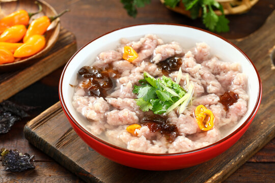 福鼎肉片賣10元一碗利潤大嗎？真能掙錢，還是想多了！
