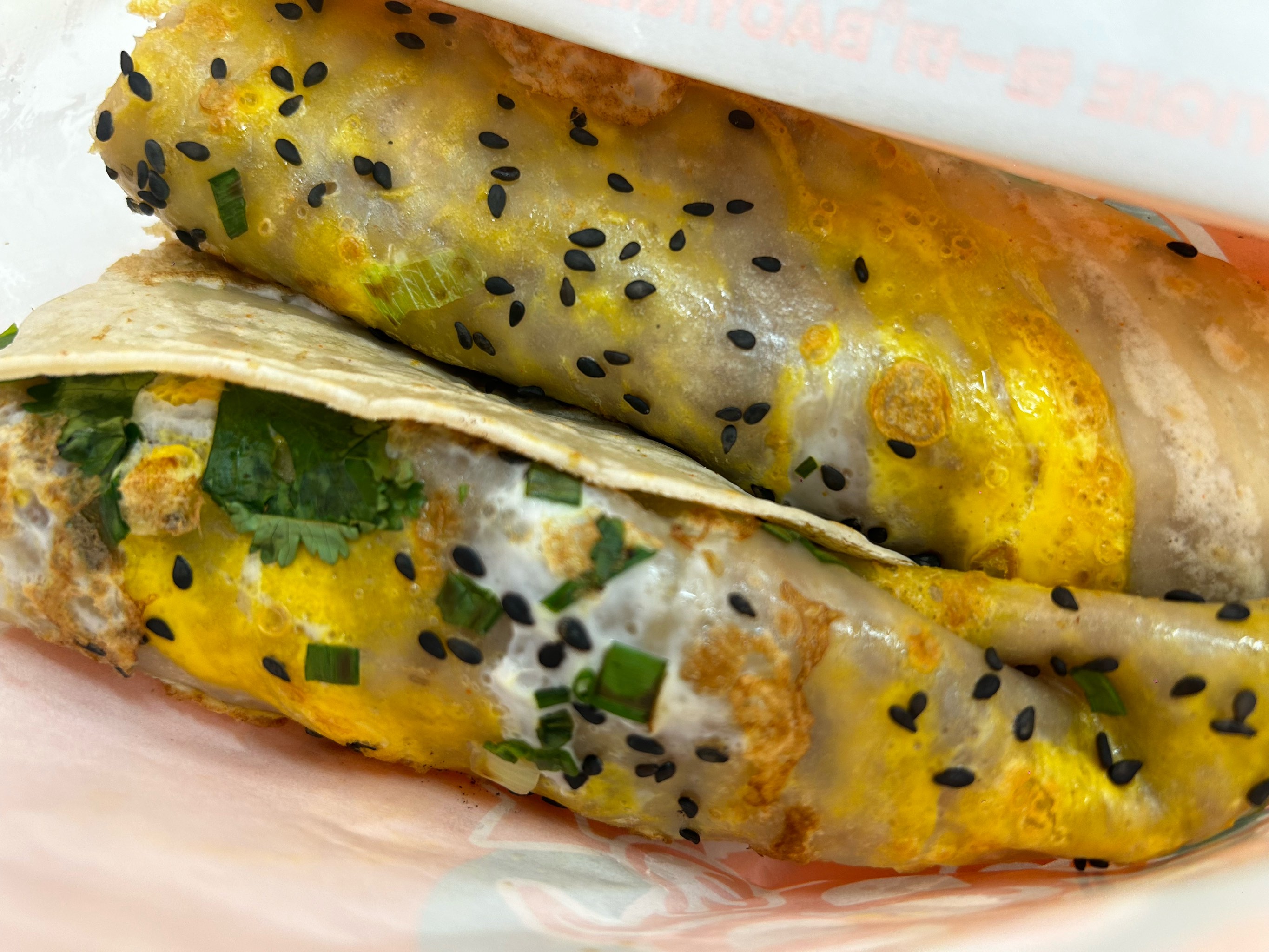 煎餅果子秘制醬料怎么調？口味才是王道，地攤生意全靠它！