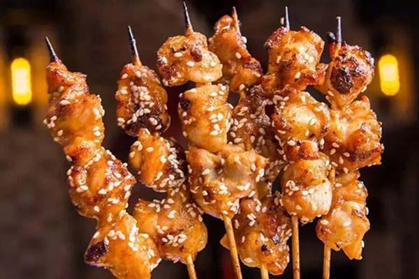 炸鹵小吃生意到底賺不賺錢(qián)？了解這幾點(diǎn)，新手也能輕松上手！